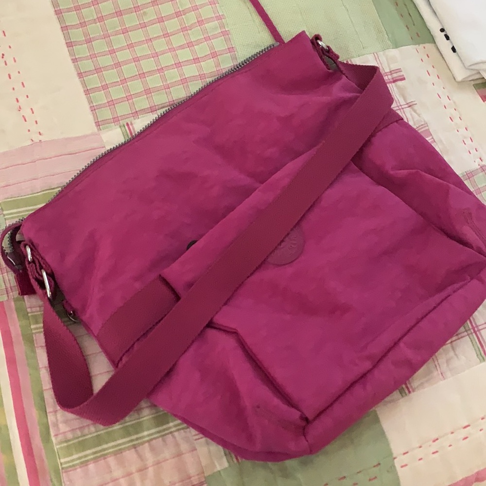 KIPLING BAG PERFECT CONDITION - Picture 5 of 5